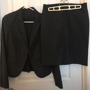 Women’s skirt suit